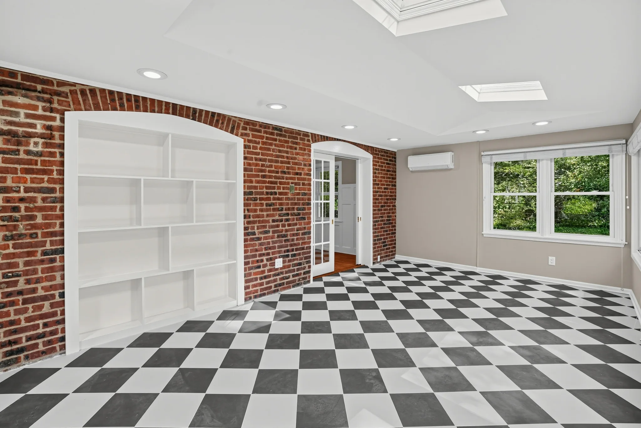 Detail — Glendalough Road Renovation, Montgomery County, PA