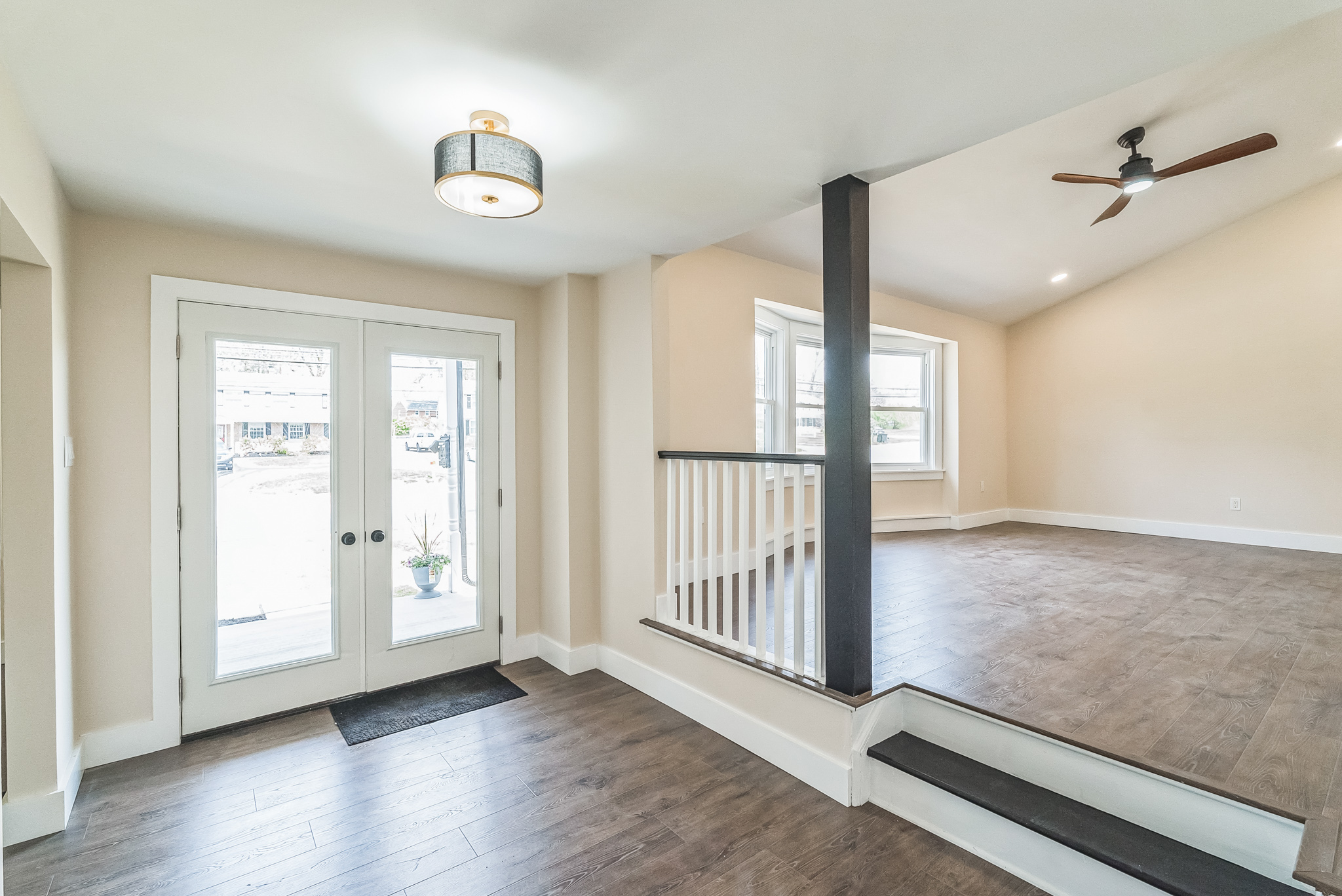 Foyer — Ridge Pike Residence, Lafayette Hill, PA
